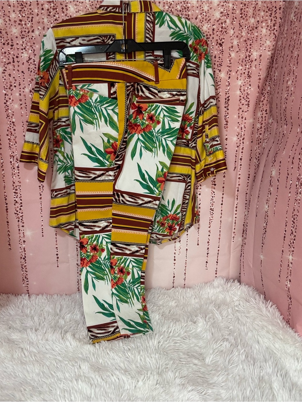 High-Waist Tropical Top & Capris Linen Set - Yellow & Green - Picture 9 of 12